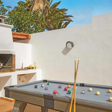 Puerto Del Carmen Sleeps 6 Air Con Wifi プエルト・デル・カルメン